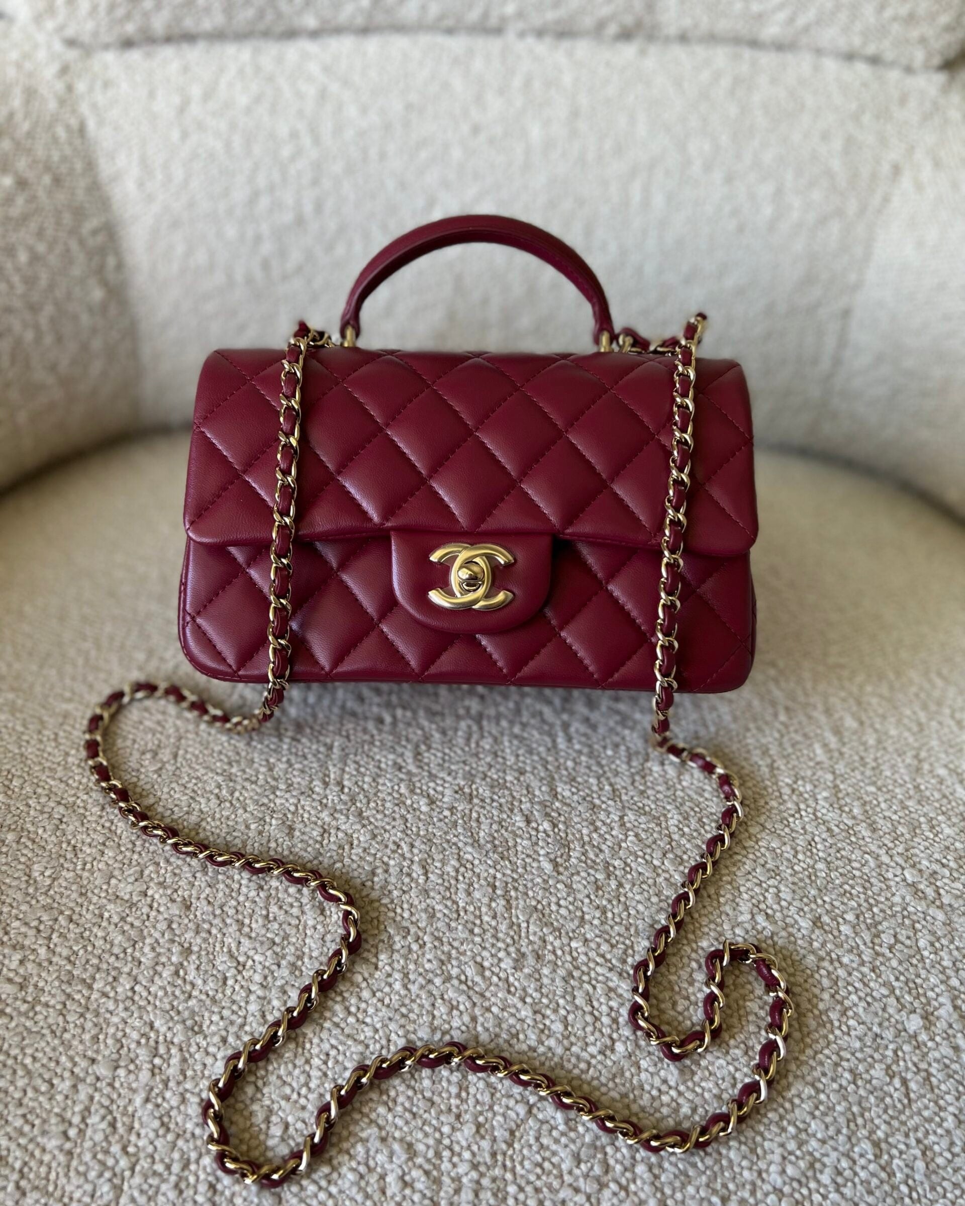 CHANEL Handbag 22A Mini Burgundy Lambskin Quilted Single Flap with Top handle Light Gold Hardware -Knockoff
