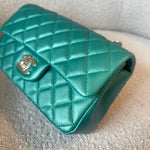 CHANEL Handbag 22A Mini Rectangular Iridescent Green Lambskin Quilted Single Flap LGHW -Knockoff
