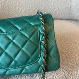 CHANEL Handbag 22A Mini Rectangular Iridescent Green Lambskin Quilted Single Flap LGHW -Knockoff
