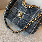 CHANEL Handbag 22A Navy Blue Ecru Tweed Quilted 19 Flap Small Mixed Hardware -Knockoff
