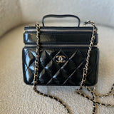 CHANEL Handbag 22B Black Shiny Lambskin Vanity with Chain LGHW -Knockoff
