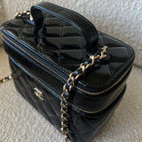 CHANEL Handbag 22B Black Shiny Lambskin Vanity with Chain LGHW -Knockoff
