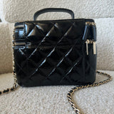 CHANEL Handbag 22B Black Shiny Lambskin Vanity with Chain LGHW -Knockoff
