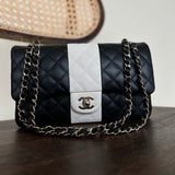 CHANEL Handbag 22C B&W Lambskin Quilted Classic Flap Medium LGHW -Knockoff
