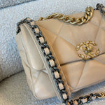 CHANEL Handbag 22C Beige Clair 19 Flap Small MHW -Knockoff
