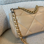 CHANEL Handbag 22C Beige Clair 19 Flap Small MHW -Knockoff
