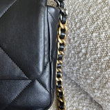 CHANEL Handbag 22C Black Lambskin Quilted 19 Flap Small MHW -Knockoff
