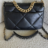 CHANEL Handbag 22C Black Lambskin Quilted 19 Flap Small MHW -Knockoff
