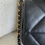 CHANEL Handbag 22C Black Lambskin Quilted 19 Flap Small MHW -Knockoff
