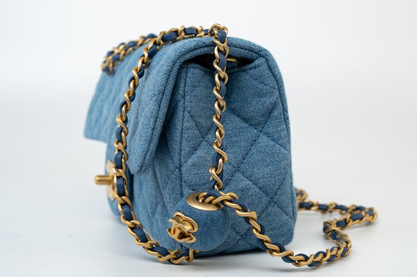 CHANEL Handbag 22C Blue Denim Pearl Crush Mini Rectangular Flap AGHW -Knockoff
