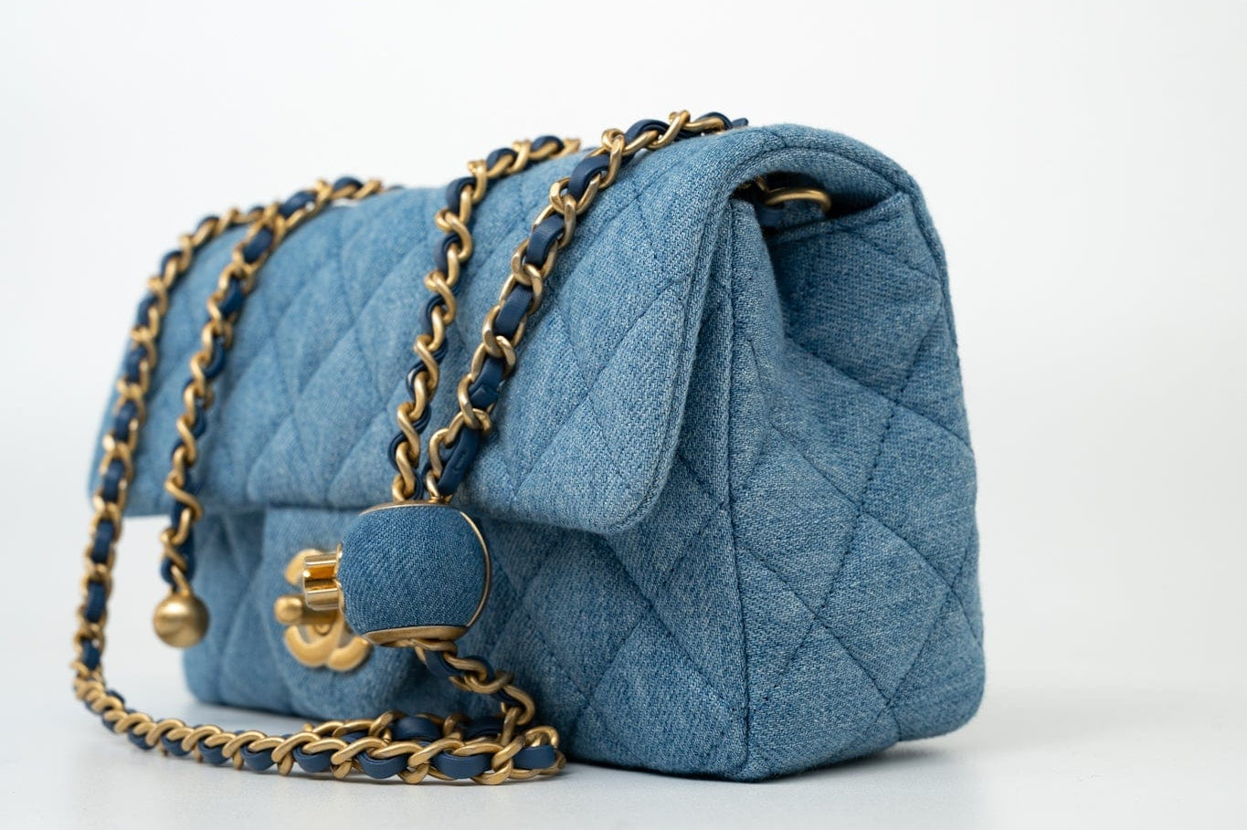 CHANEL Handbag 22C Blue Denim Pearl Crush Mini Rectangular Flap AGHW -Knockoff
