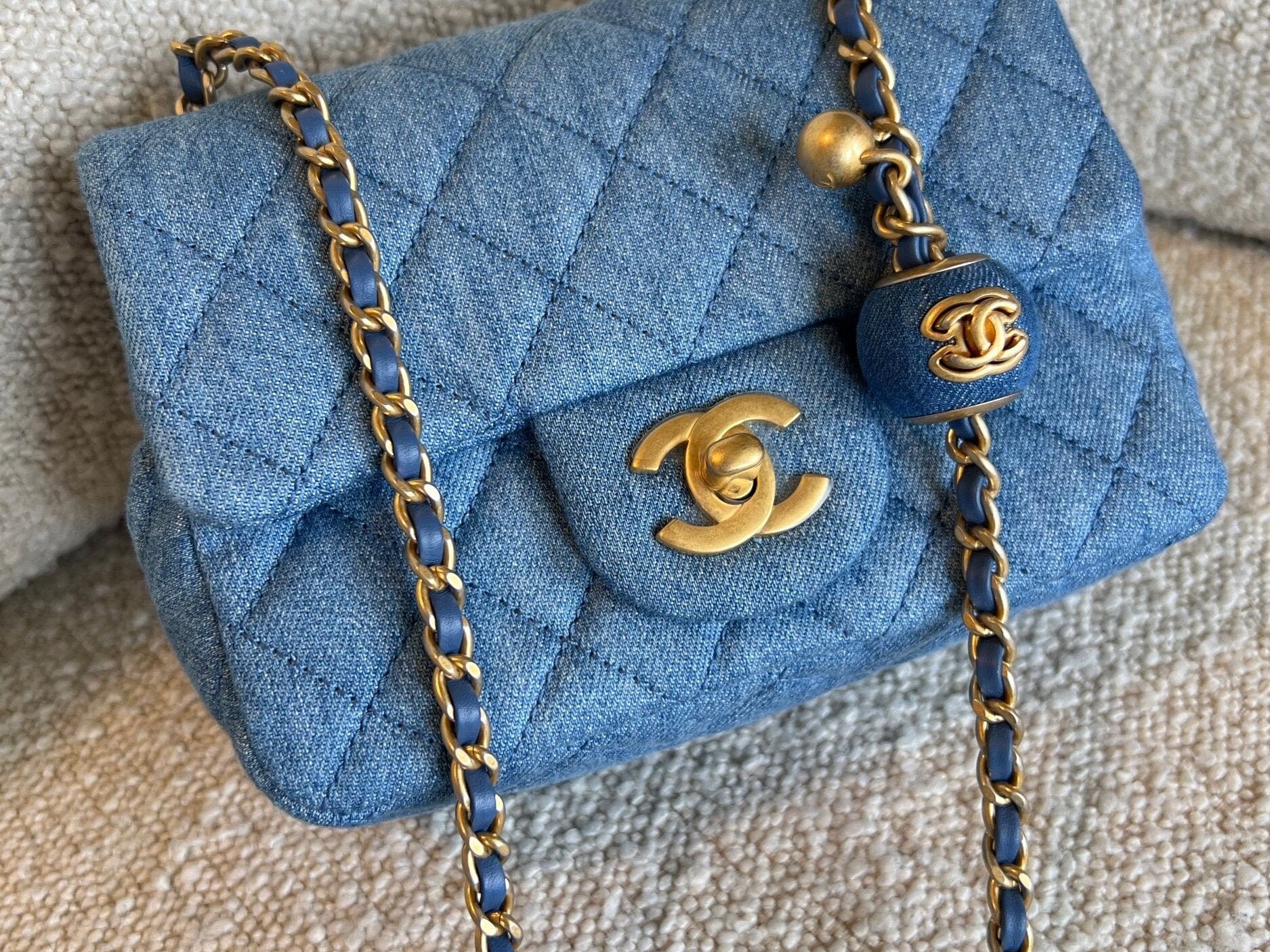 CHANEL Handbag 22C Blue Denim Pearl Crush Square Mini Flap AGHW -Knockoff
