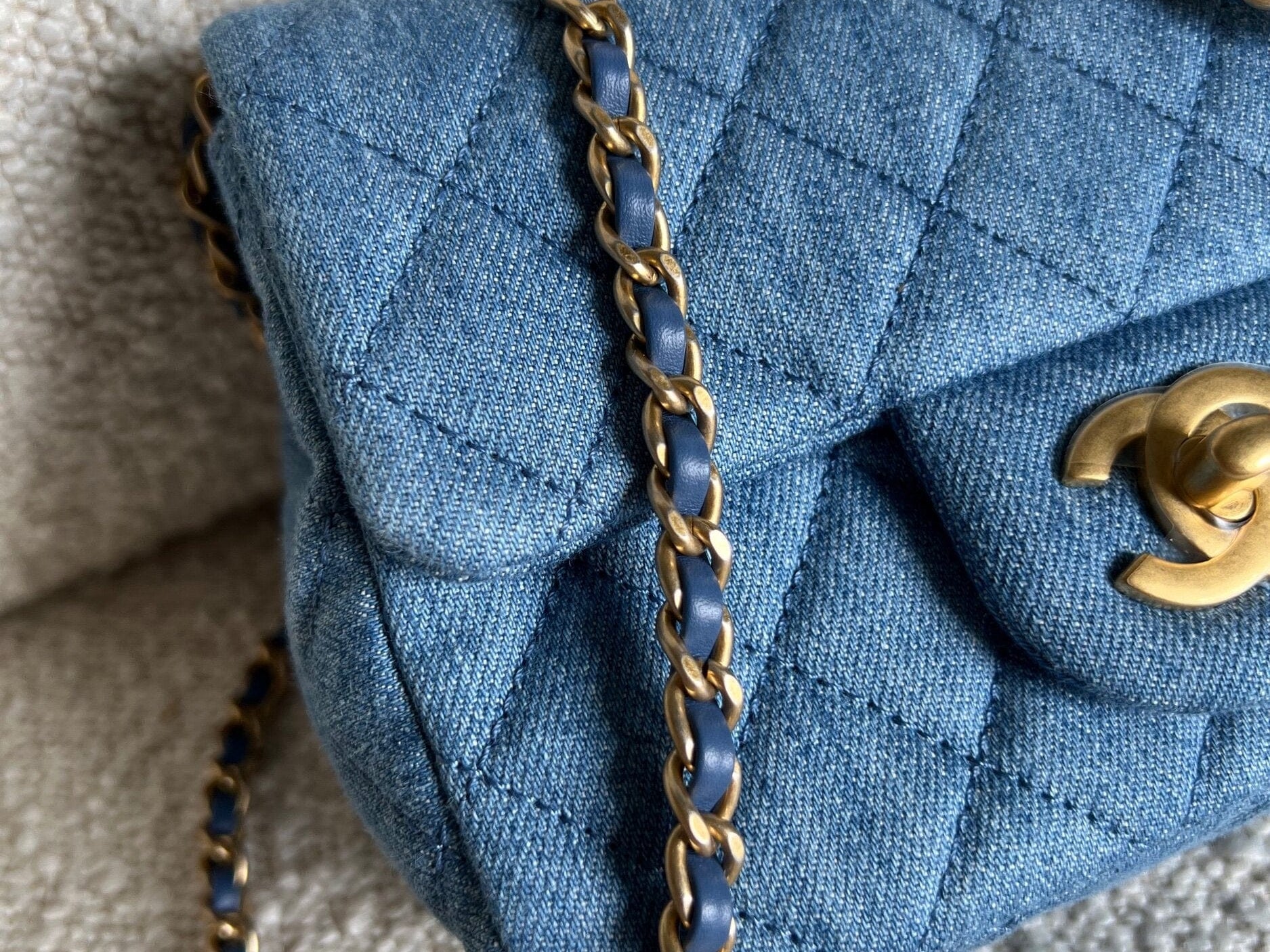 CHANEL Handbag 22C Blue Denim Pearl Crush Square Mini Flap AGHW -Knockoff
