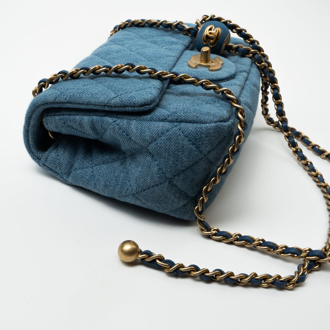 CHANEL Handbag 22C Blue Denim Pearl Crush Square Mini Flap AGHW -Knockoff
