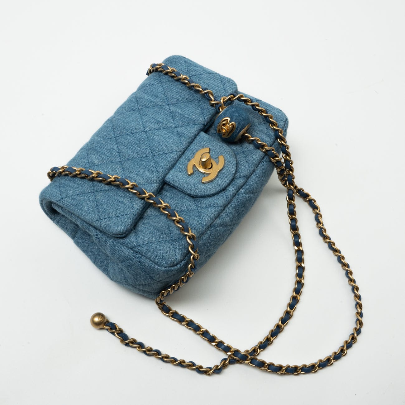 CHANEL Handbag 22C Blue Denim Pearl Crush Square Mini Flap AGHW -Knockoff
