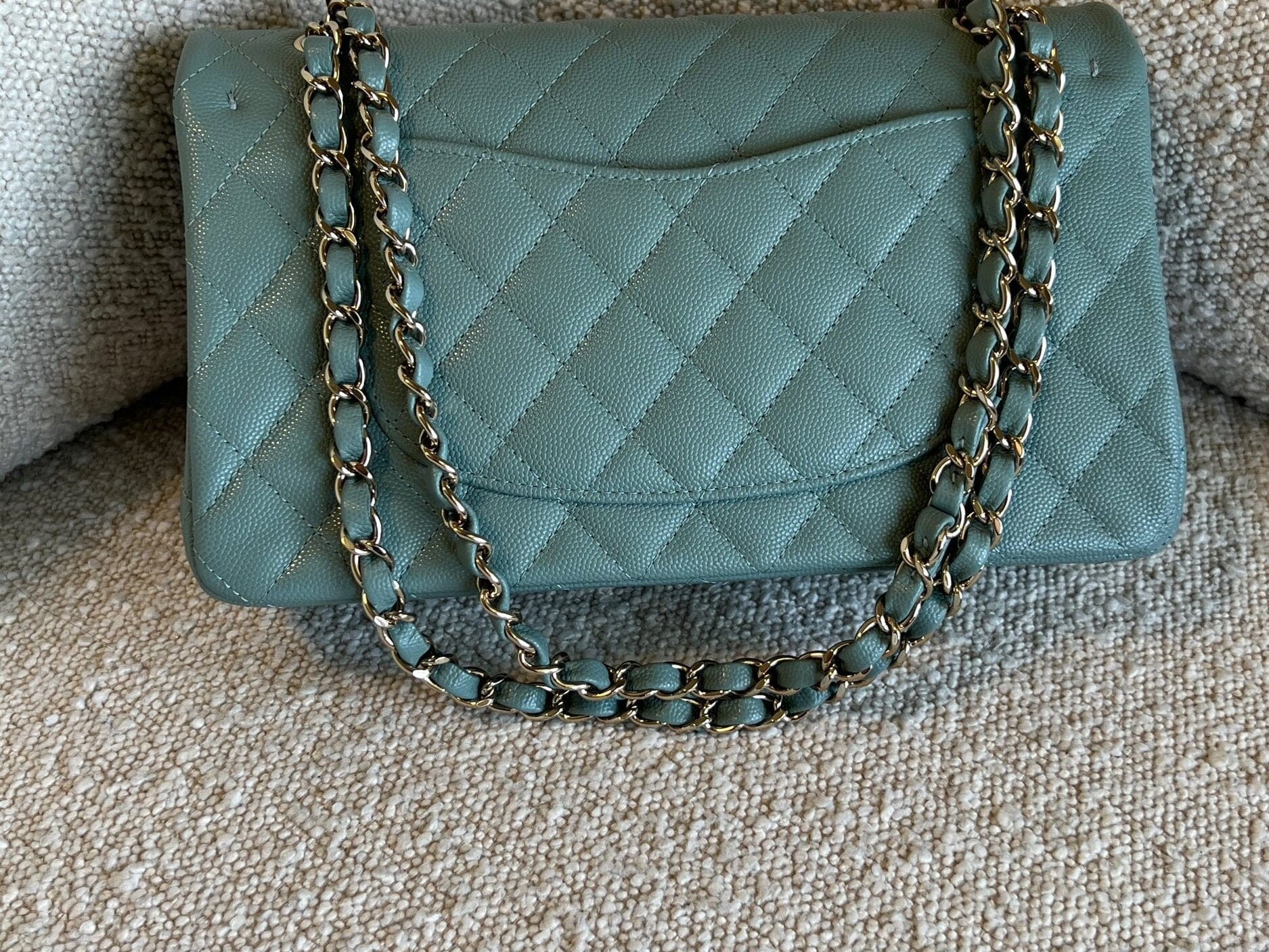 CHANEL Handbag 22C Dark Green Caviar Classic Flap Quilted Medium LGHW -Knockoff
