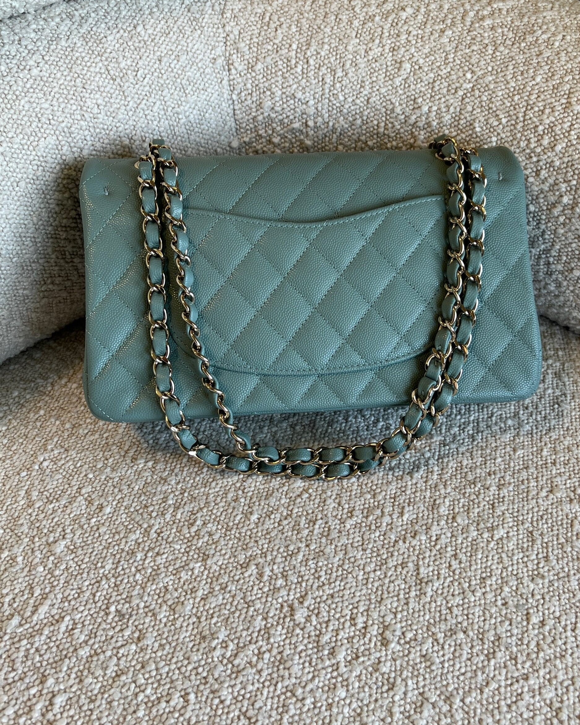 CHANEL Handbag 22C Dark Green Caviar Classic Flap Quilted Medium LGHW -Knockoff
