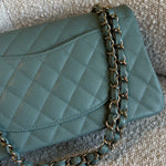 CHANEL Handbag 22C Dark Green Caviar Classic Flap Quilted Medium LGHW -Knockoff
