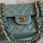 CHANEL Handbag 22C Dark Green Caviar Classic Flap Quilted Medium LGHW -Knockoff
