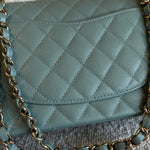 CHANEL Handbag 22C Dark Green Caviar Classic Flap Quilted Medium LGHW -Knockoff
