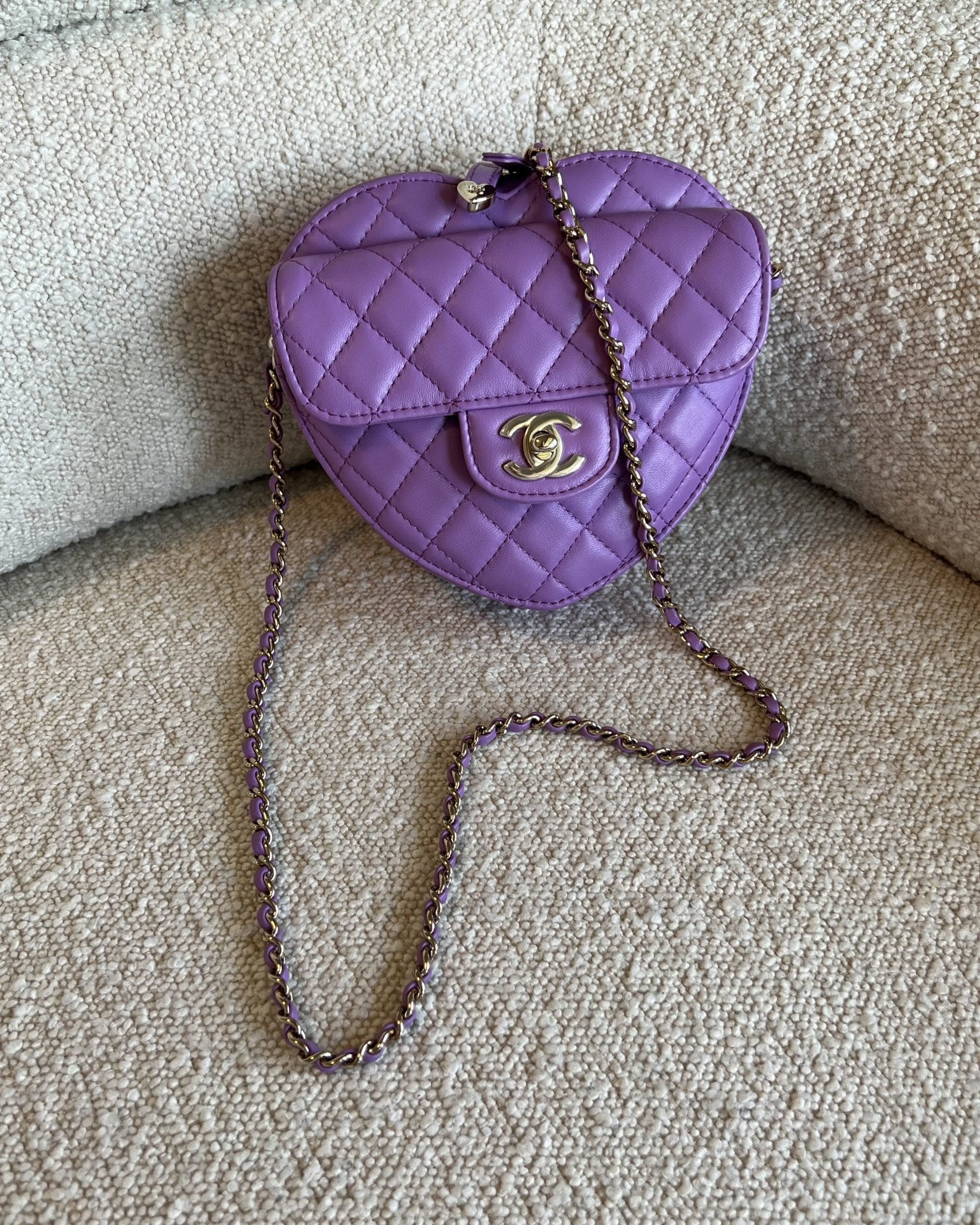 CHANEL Handbag 22C In Love Purple Lambskin Large Heart Bag LGHW -Knockoff
