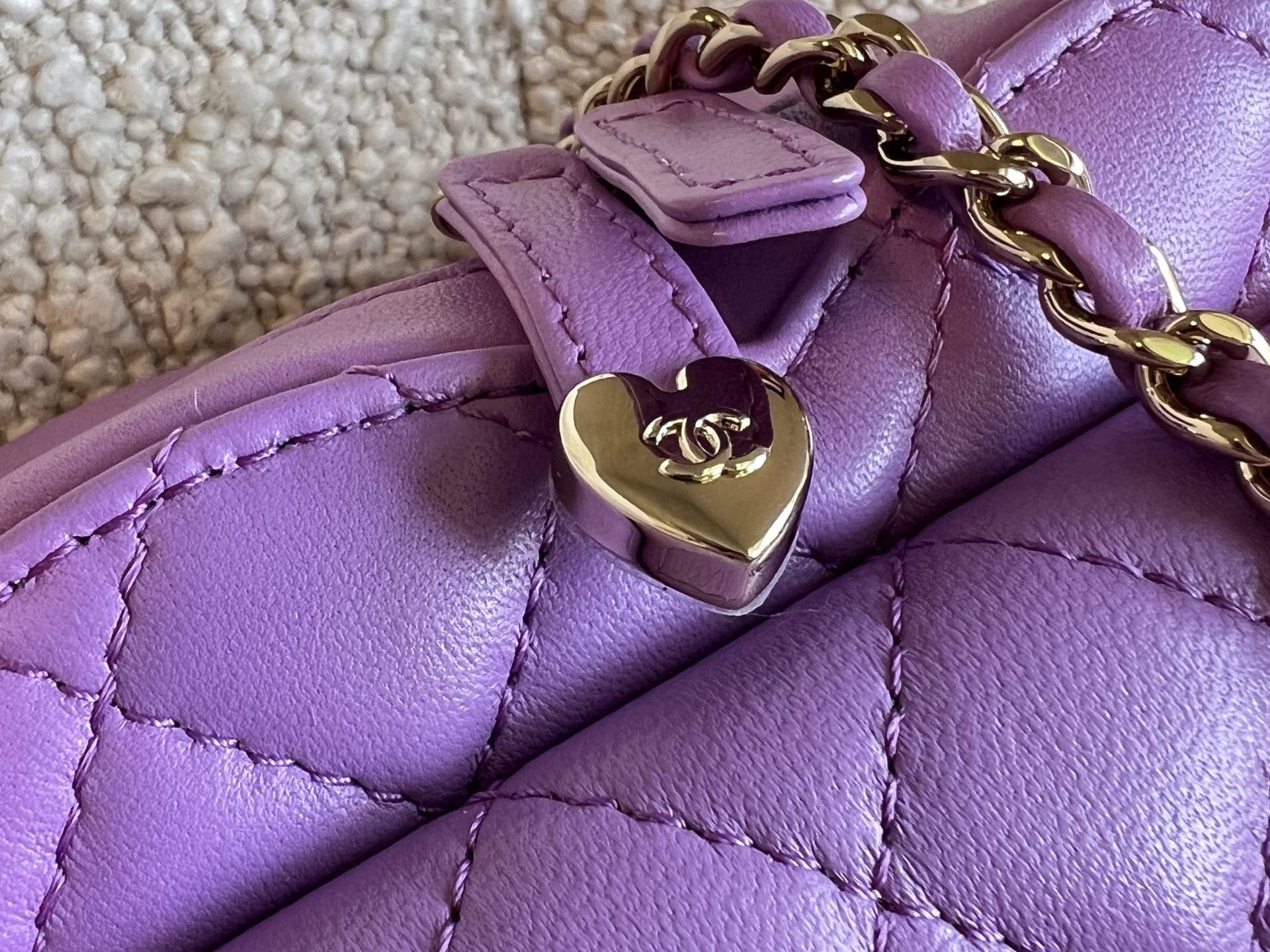 CHANEL Handbag 22C In Love Purple Lambskin Large Heart Bag LGHW -Knockoff
