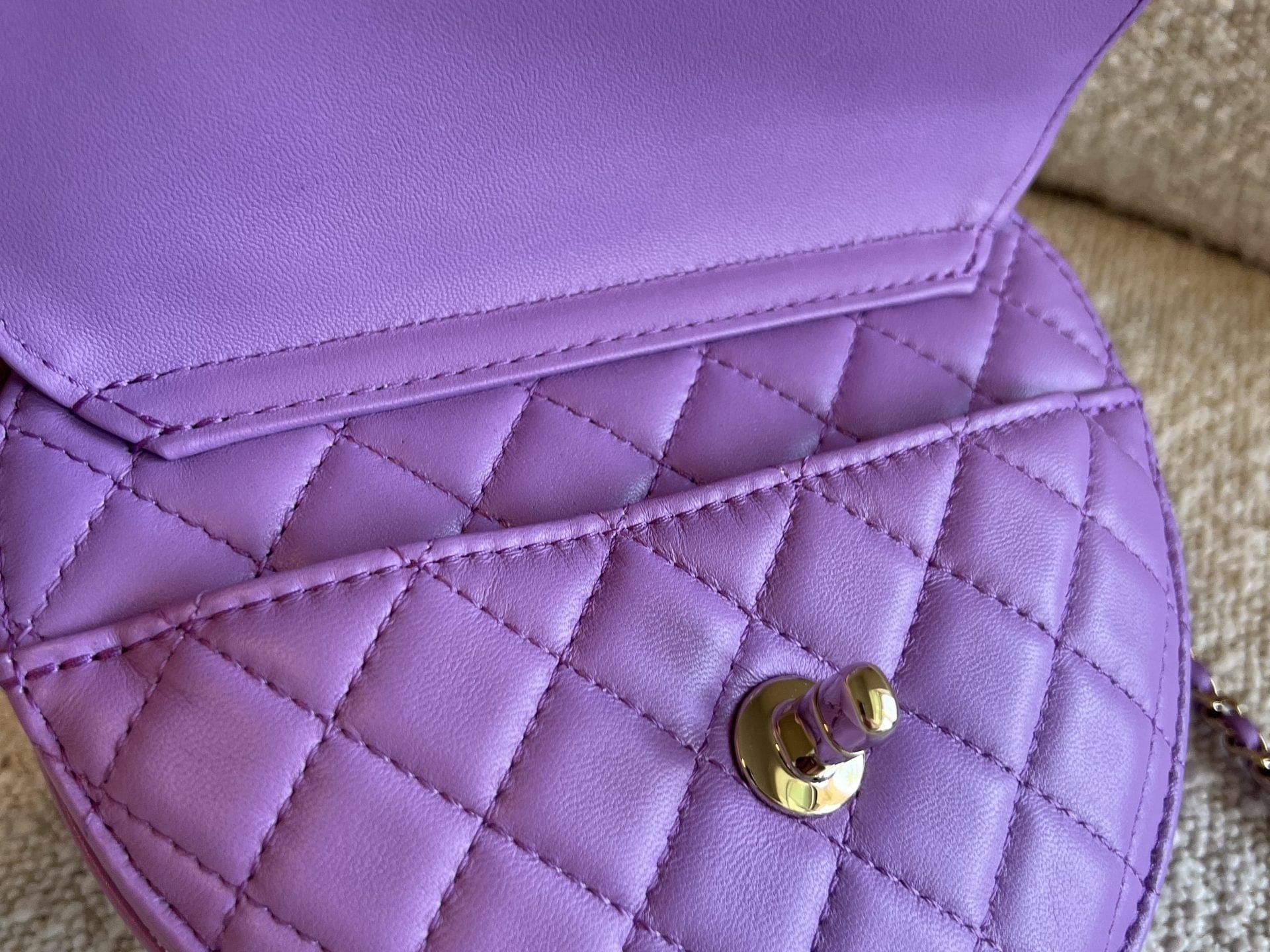 CHANEL Handbag 22C In Love Purple Lambskin Large Heart Bag LGHW -Knockoff
