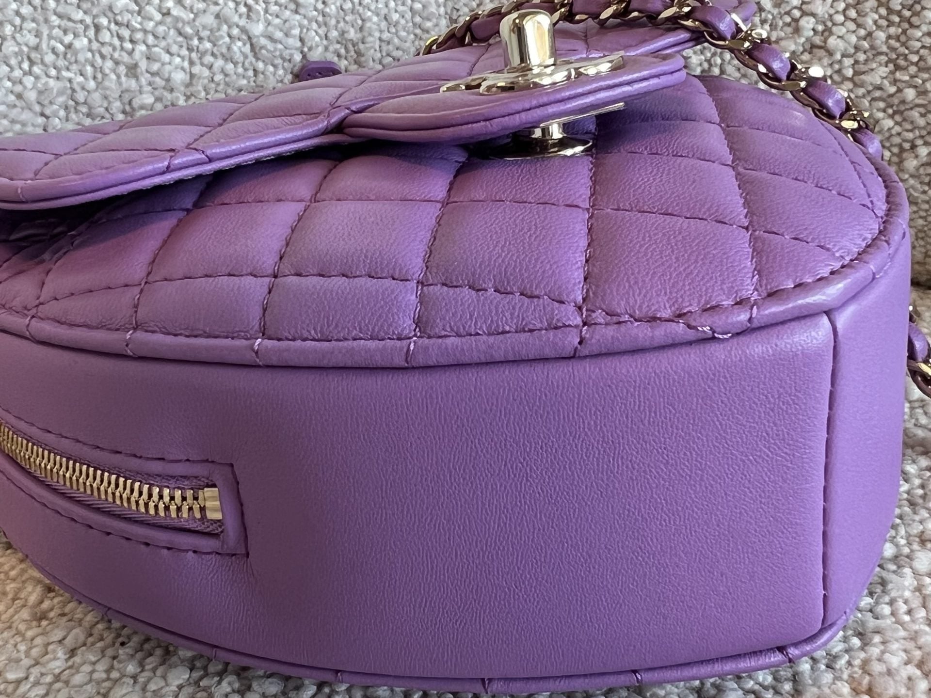 CHANEL Handbag 22C In Love Purple Lambskin Large Heart Bag LGHW -Knockoff
