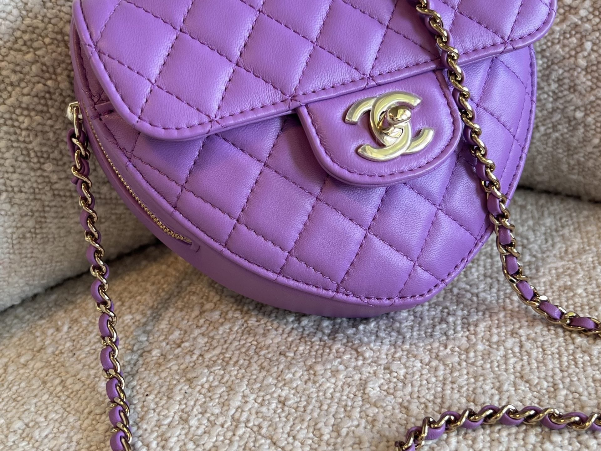 CHANEL Handbag 22C In Love Purple Lambskin Large Heart Bag LGHW -Knockoff
