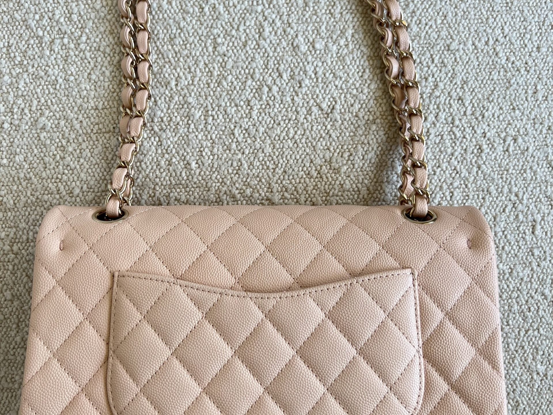 CHANEL Handbag 22C Light Beige Caviar Quilted Classic Flap Medium LGHW -Knockoff
