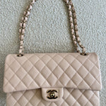 CHANEL Handbag 22C Light Beige Caviar Quilted Classic Flap Medium LGHW -Knockoff
