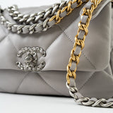 CHANEL Handbag 22C Light Grey Lambskin Quilted 19 Flap Small -Knockoff
