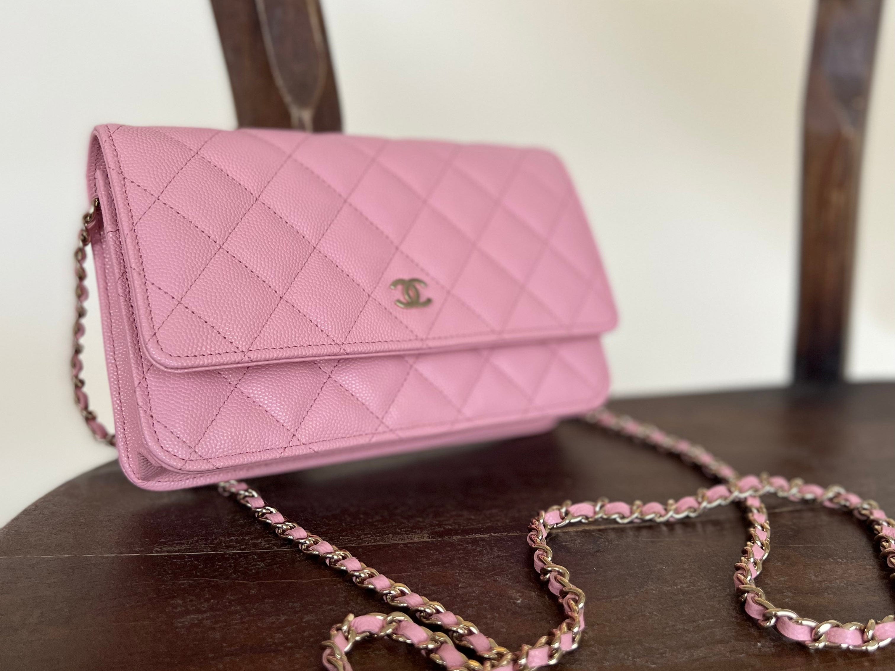 Chanel Handbag 22C LIGHT PINK CAVIAR QUILTED WALLET ON CHAIN LGHW (WOC) -Knockoff
