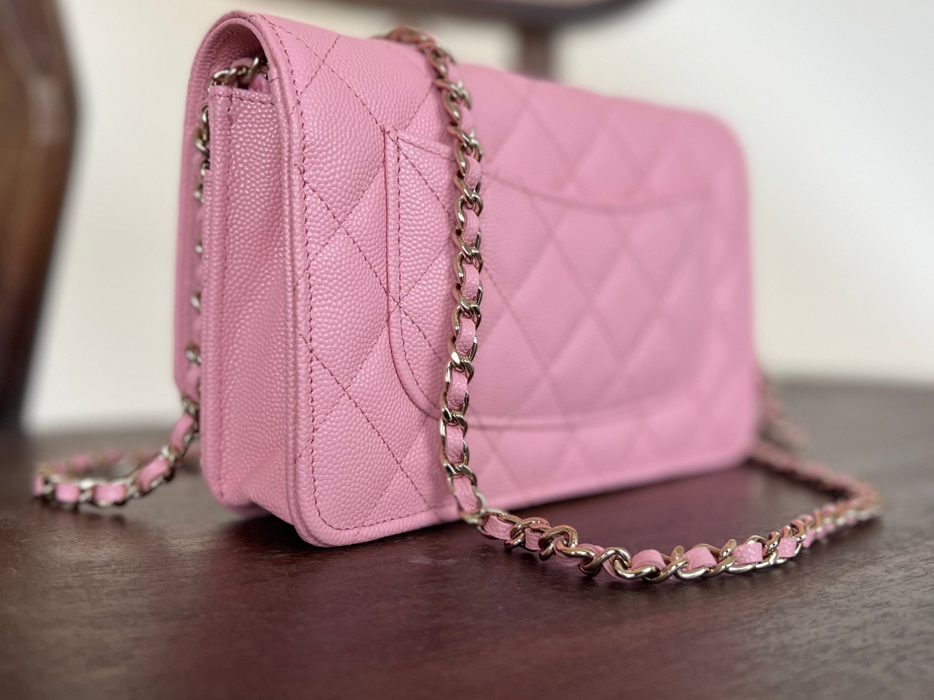 Chanel Handbag 22C LIGHT PINK CAVIAR QUILTED WALLET ON CHAIN LGHW (WOC) -Knockoff
