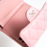 CHANEL Handbag 22C Pink Caviar Quilted Flap Wallet Light Gold Hardware -Knockoff
