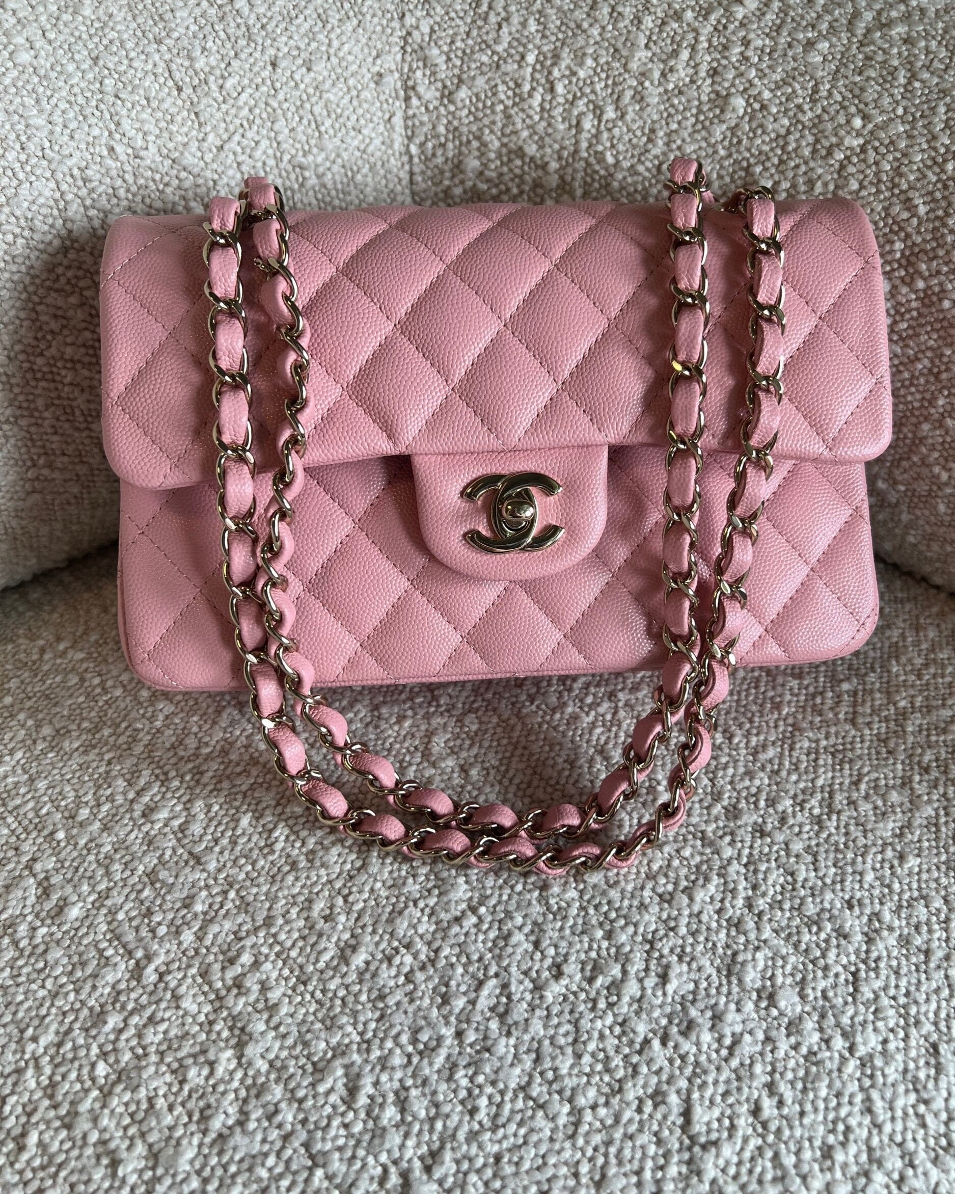 CHANEL Handbag 22C Sakura Pink Caviar Quilted Classic Flap Small LGHW -Knockoff
