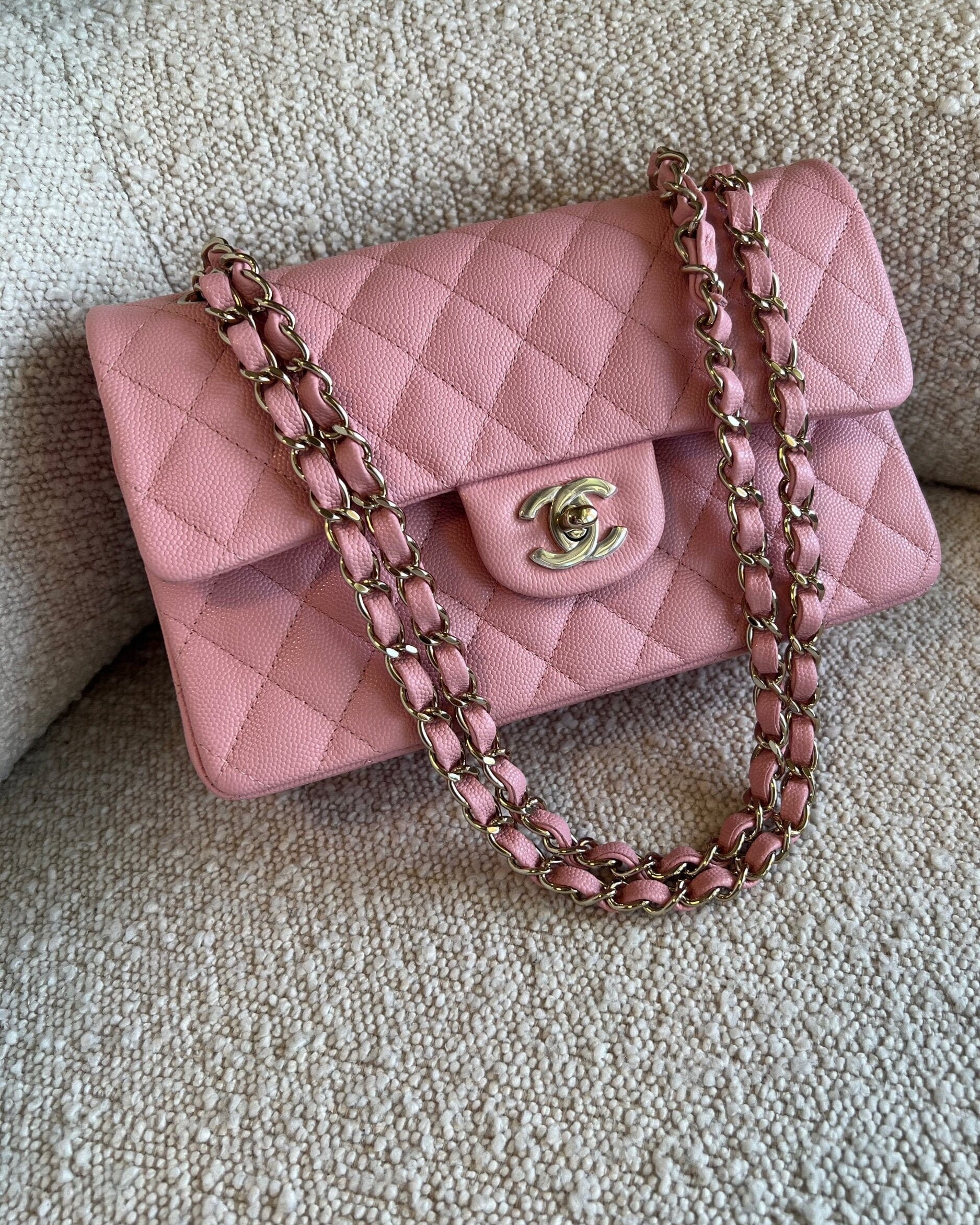 CHANEL Handbag 22C Sakura Pink Caviar Quilted Classic Flap Small LGHW -Knockoff
