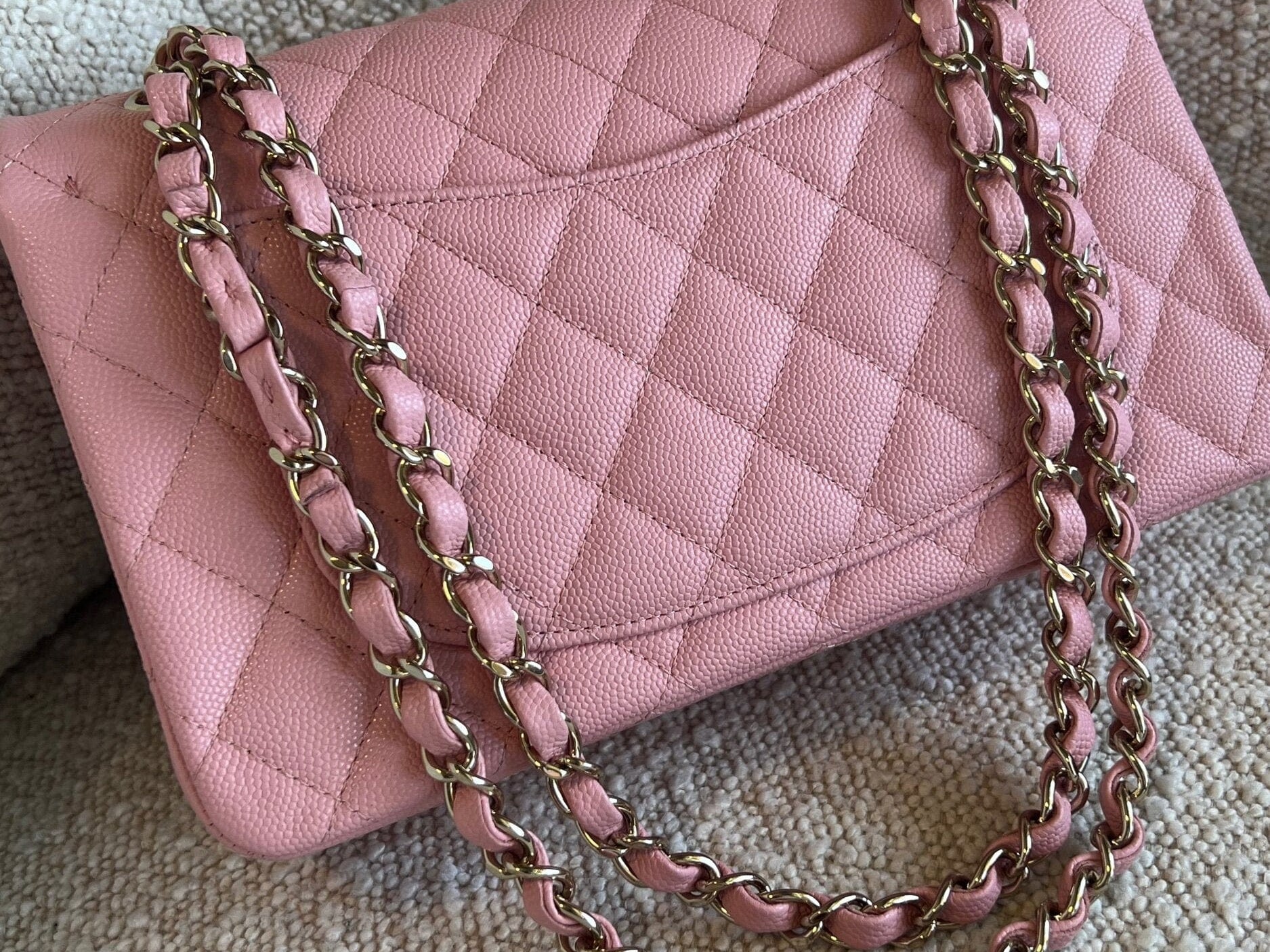 CHANEL Handbag 22C Sakura Pink Caviar Quilted Classic Flap Small LGHW -Knockoff
