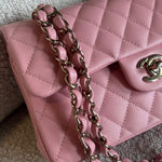 CHANEL Handbag 22C Sakura Pink Caviar Quilted Classic Flap Small LGHW -Knockoff
