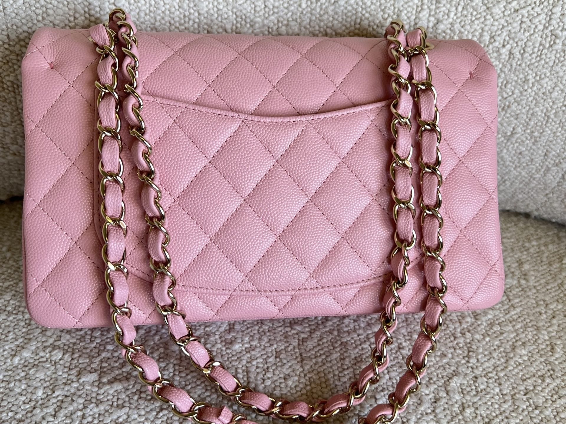 CHANEL Handbag 22C Sakura Pink Caviar Quilted Classic Flap Small LGHW -Knockoff
