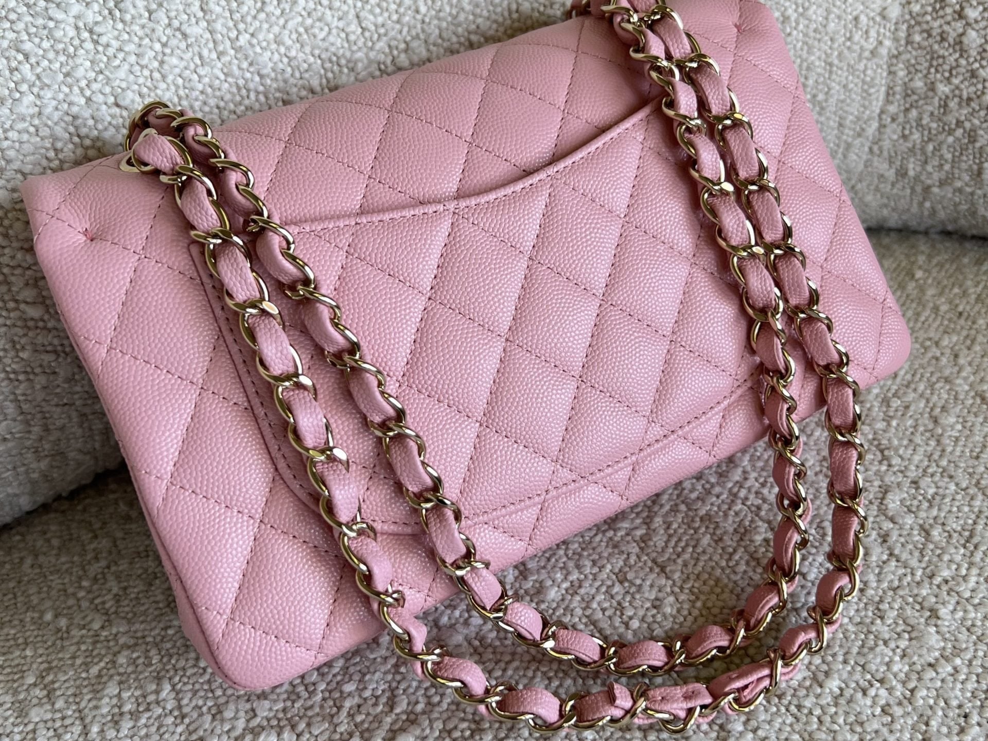 CHANEL Handbag 22C Sakura Pink Caviar Quilted Classic Flap Small LGHW -Knockoff
