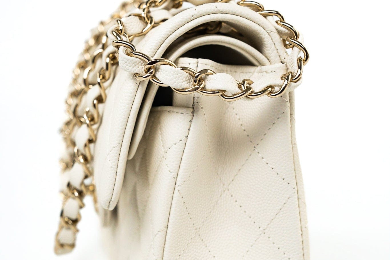 CHANEL Handbag 22C White Caviar Quilted Classic Flap Small Light Gold Hardware -Knockoff
