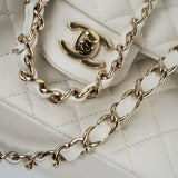 CHANEL Handbag 22C White Caviar Quilted Classic Flap Small Light Gold Hardware -Knockoff
