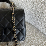 CHANEL Handbag 22P Black Lambskin Quilted Mini Top Handle LGHW -Knockoff
