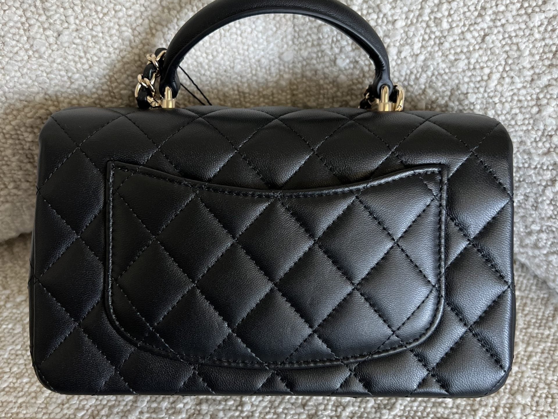 CHANEL Handbag 22P Black Lambskin Quilted Mini Top Handle LGHW -Knockoff
