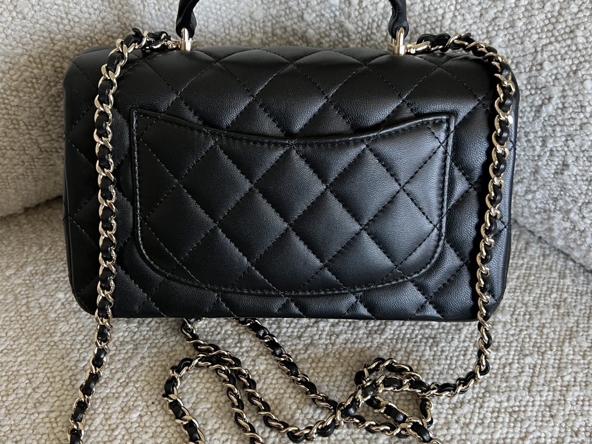 CHANEL Handbag 22P Black Lambskin Quilted Mini Top Handle LGHW -Knockoff
