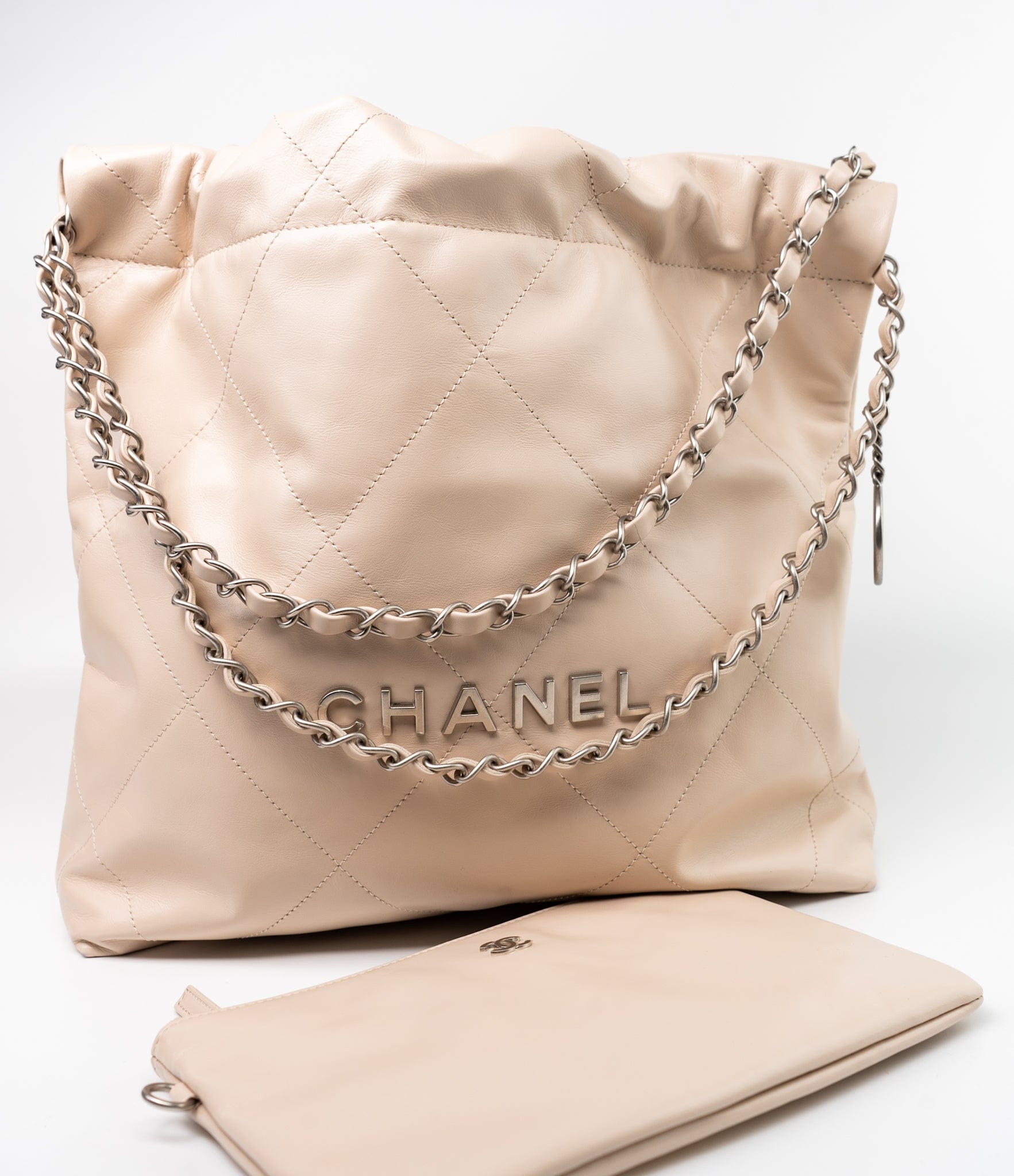 CHANEL Handbag 22P Ecru (nude) Small Calfskin Quilted 22 Bag -Knockoff
