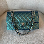 CHANEL Handbag 22P Iridescent Green Caviar Quilted Classic Flap Medium Light Gold Hardware -Knockoff
