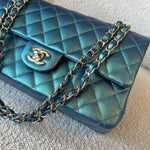 CHANEL Handbag 22P Iridescent Green Caviar Quilted Classic Flap Medium Light Gold Hardware -Knockoff
