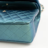 CHANEL Handbag 22P Iridescent Green Caviar Quilted Classic Flap Medium Light Gold Hardware -Knockoff
